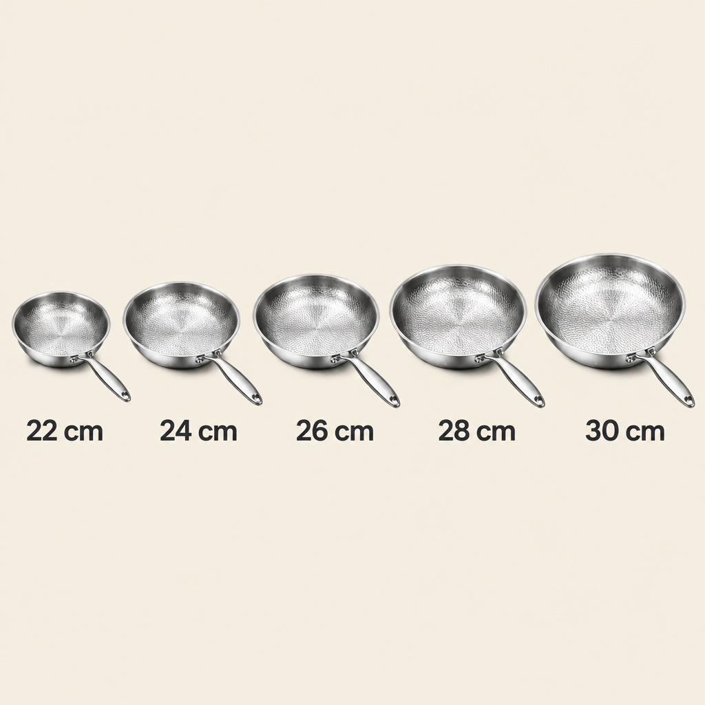 A French size-choice graphic on a uniform pale #F6F1E8 field. Show five exact-looking silver frying